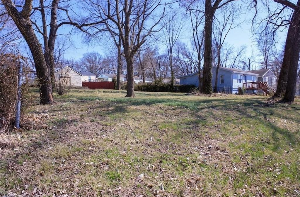 Sold | 2911 S Sterling Avenue, Independence, MO 64052