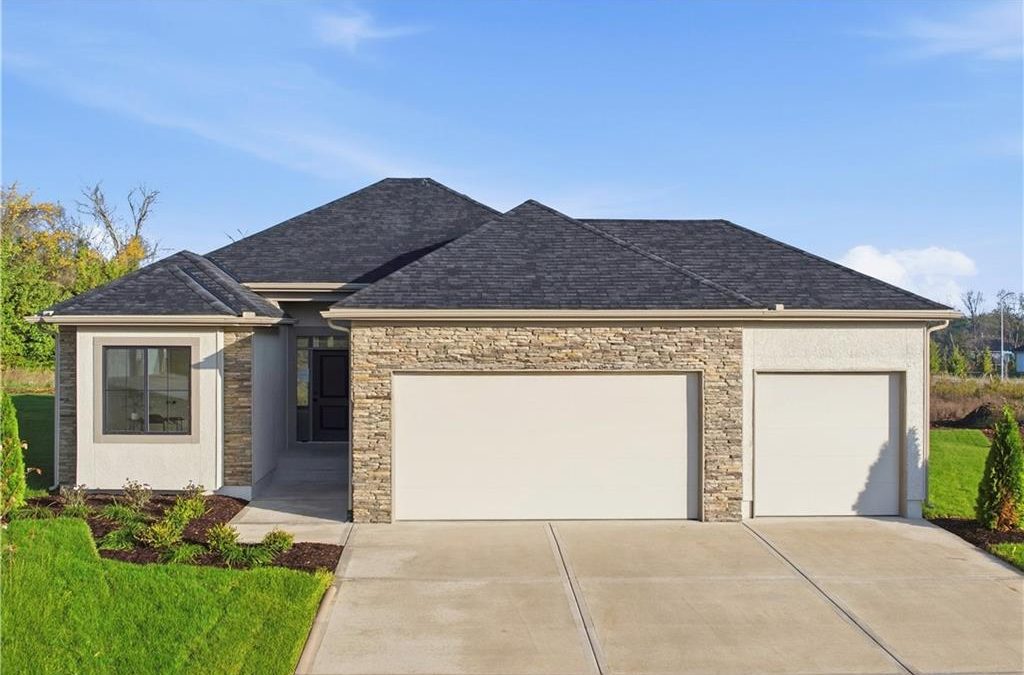 Sold | 7900 SE Hoot Owl Street, Blue Springs, MO 64014